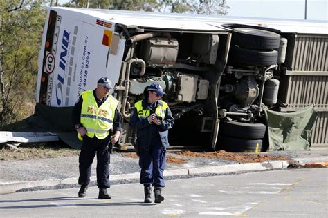 10 killed in Australia after wedding bus rolls, according to police and media reports